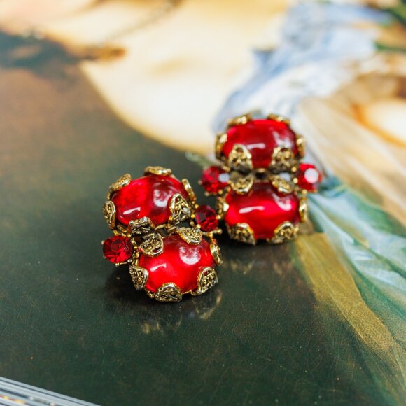 Hollycraft Poured Red Glass Women's Earrings - Picture 3 of 7